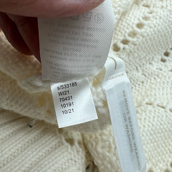NWT NEW LOFT Cowlneck Crop Sweater Size L Cream, Off-White color, Cozy soft feel - Picture 10 of 10